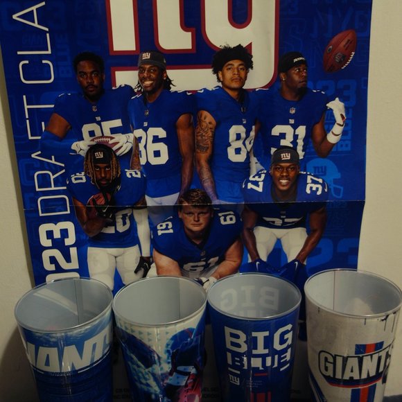 2023 BIG BLUE RALLY PACK for the NY GIANTS - Picture 2 of 3